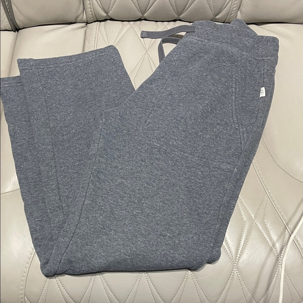 UGG Men's Dark Gray Fleece Jogger Pants - Picture 5 of 5